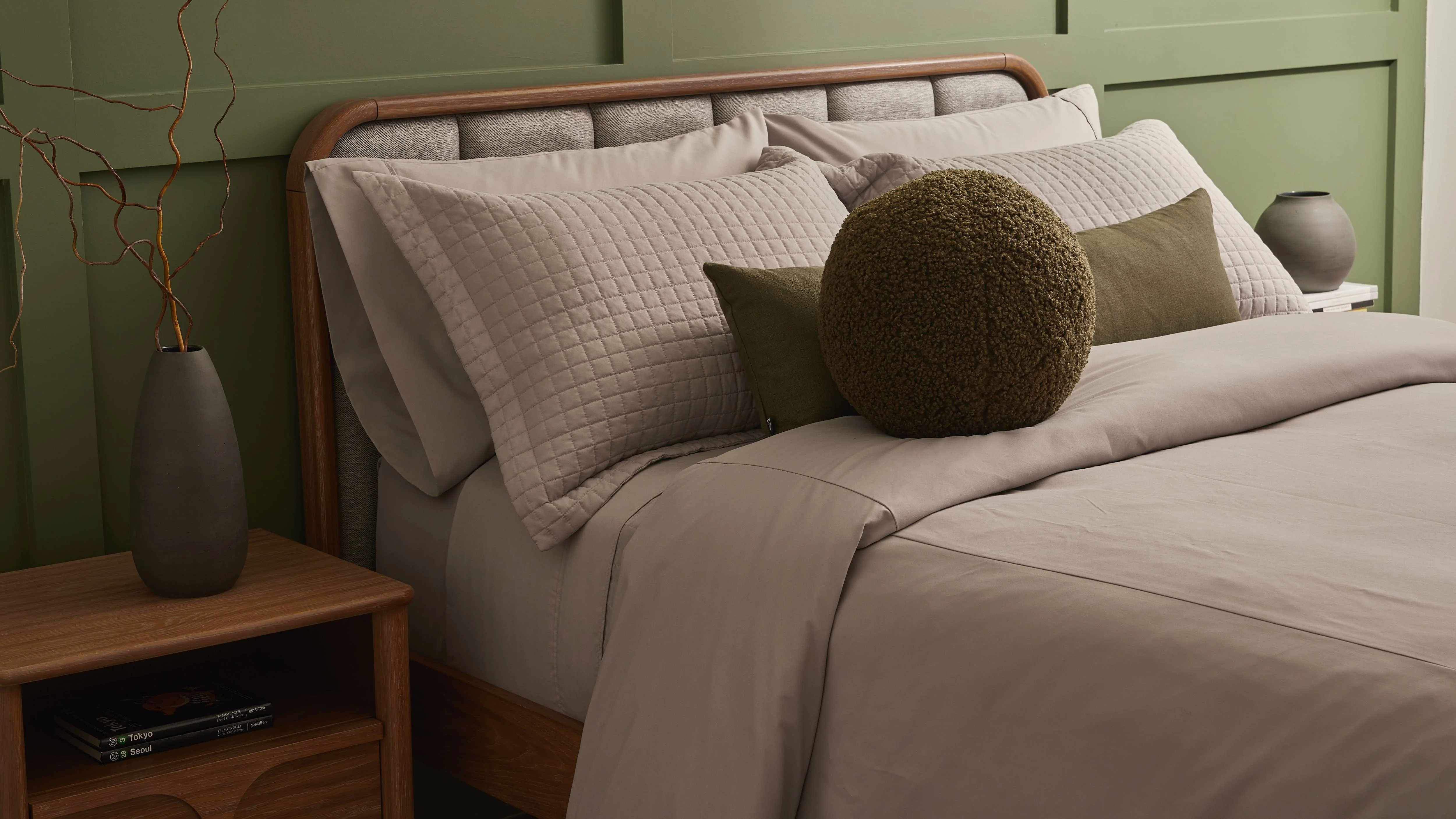 Comphy Quilted Pillow Shams - Image 9