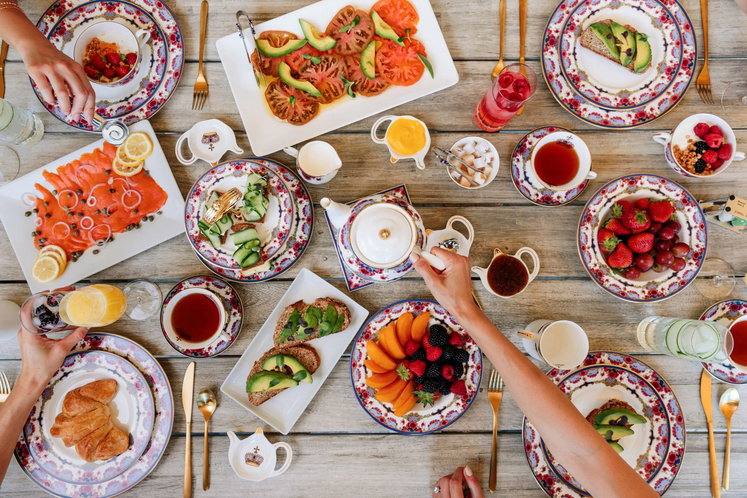 Royal China Service for Six - Image 4